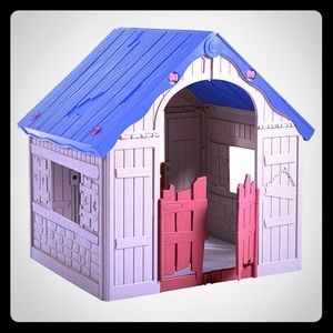 The WonderFold Foldable Playhouse by Keter